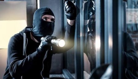 Bakının iki rayonunda oğurluq etməkdə şübhəli bilinən şəxslər saxlanılıblar