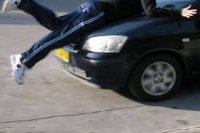 Şəkidə sürücü avtomobili ilə piyadanı vurub qaçdı