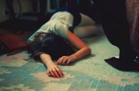 Gəncədə arvadından şübhələnən kişi onu izlətdi: "Qonşunun oğlu ilə gəzirsən"