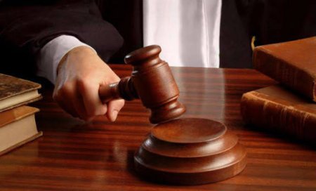 Bakıda parkda arvadını amansızlıqla öldürən şəxs HAKİM QARŞISINDA