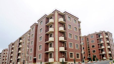 QARABAĞA QAYIDAN KÖÇKÜNLƏRİN BAKIDAKI EVLƏRİ BU ŞƏXSLƏRƏ VERİLƏCƏK