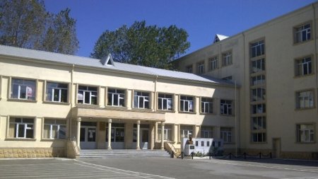 250 NÖMRƏLİ MƏKTƏBDƏ NƏLƏR BAŞ VERİR? DEYİLƏNLƏR DOĞRUDURMU?!