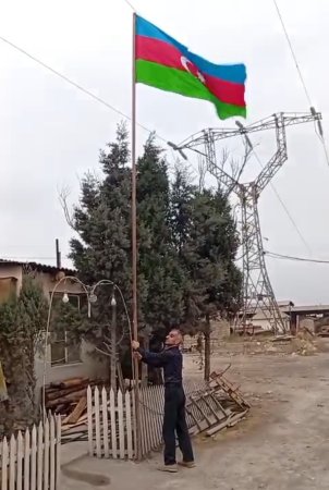 ELYAZ YAZAN, BAYRAQ BAYRAMINI BELƏ QEYD ETDİ. ÇOX MARAQLA