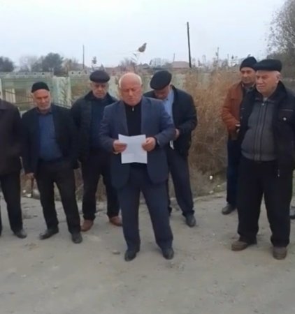 SABİRABADIN NARLIQ KƏND AĞSAQQALLARI: YENİ İSTİFADƏYƏ VERİLMİŞ TAM ORTA MƏKTƏBDƏ HƏR ŞEY VAR, HƏTTA KORRUPSİYA FAKTLARI DA !!! (QAZ, İŞIQ, SU, İSTİLİK İSTİSNA)