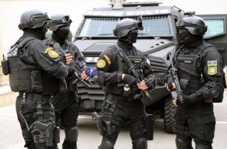 Polis əməkdaşlarının mayın 1-də keçirdikləri əməliyyat tədbirləri ilə 200 nəfər saxlanılıb.